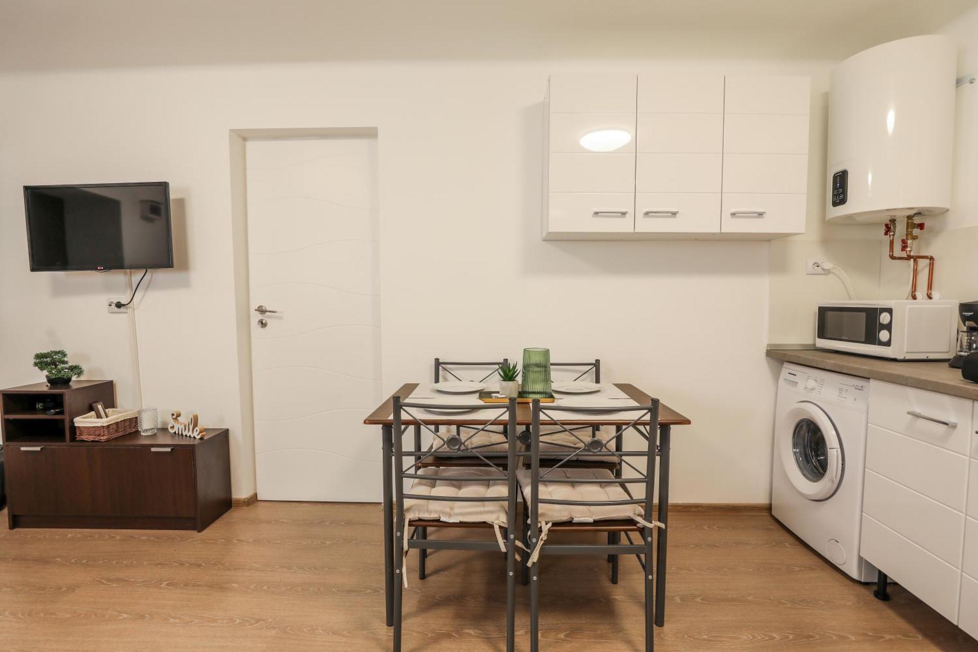 Sub-Level Urban Apartment Kolozsvár Kültér fotó