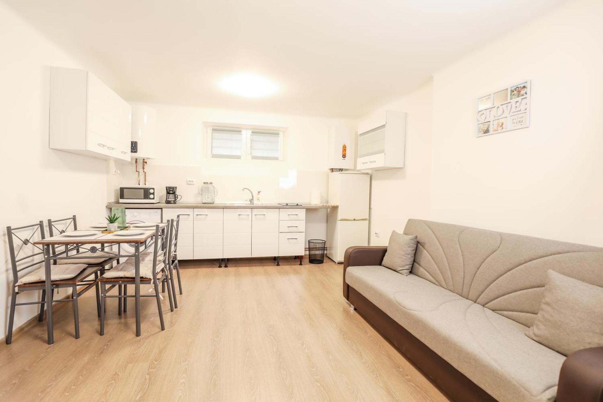 Sub-Level Urban Apartment Kolozsvár Kültér fotó